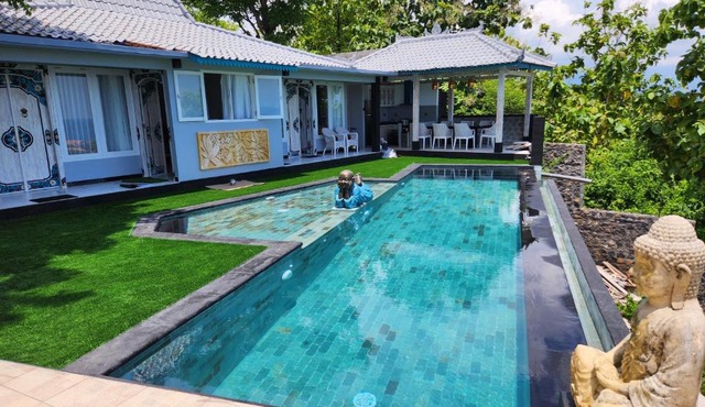 THE KAYU MANIS villa in Banjar