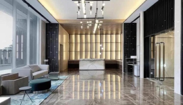 The Smith Luxury SkyView Apartments