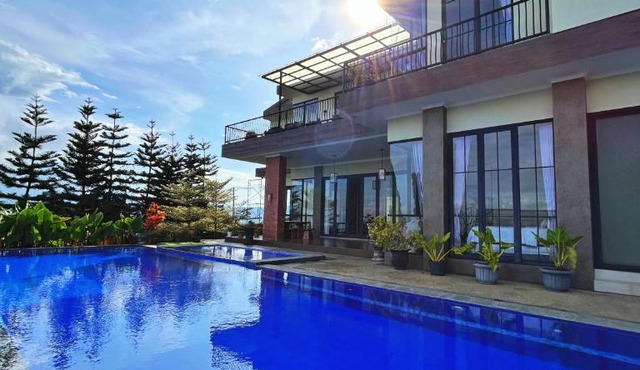 Twinpine villa in Punten