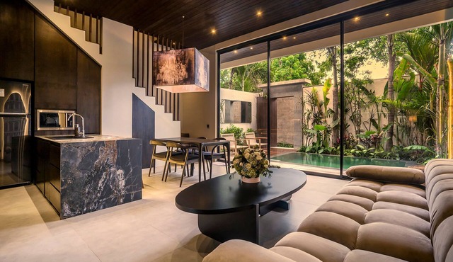 Umayam Luxury Townhouse 4 by Alfred in Bali - Luxury Oasis Retreat 2BD Villa w Private Pool - Near Pererenan Beach in Canggu