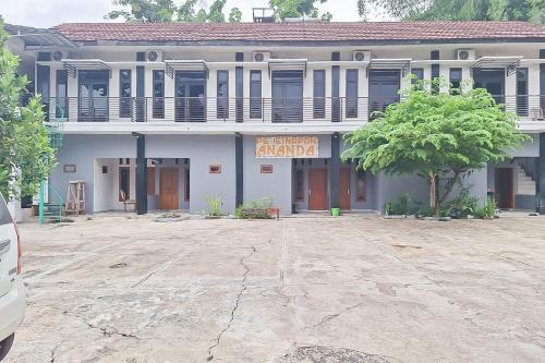 Urbanview Hotel Penginapan Ananda in Patrol