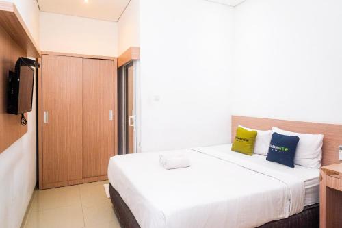 Urbanview Hotel Syariah Hapsari YIA