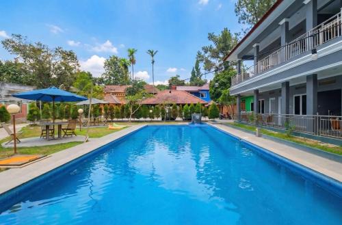 Villa Batu Cisarua Puncak Bogor RedPartner in Cilama