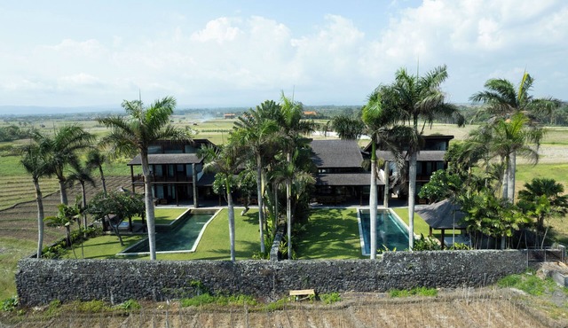 Villa Breeze TWO in wonderful Tabanan! Daily breakfast and chef included! in Tabanan