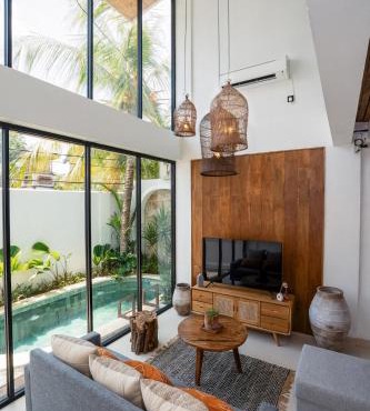 Villa Casa Goya - Lofty Pool Villa Near The Beach in Vibrant Legian in Legian