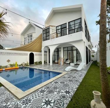 Villa Deba Unit Paloma 4BR 10Pax in Ciwidey