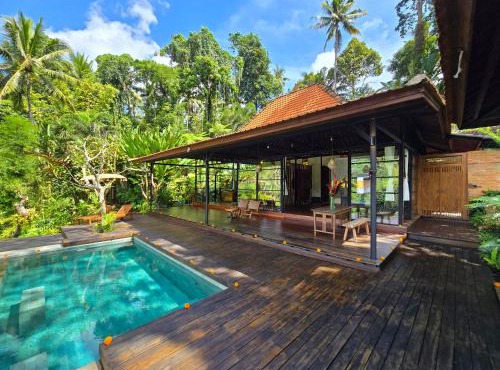Villa Mahadevi 4 within Jungle & Private Pool Ubud in Ubud