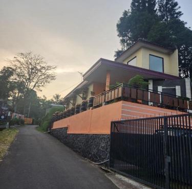 Villa PakDe Hulu Cai in Ciawi