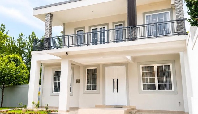 Villa Sentul Nita