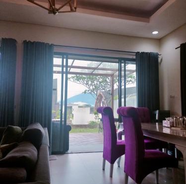 Vimalla Hills 2br Private pool, bebas Jam cekin, cekout sesuai jam cekin 24 jam,081tiga80satu6415satu in Gadok 1