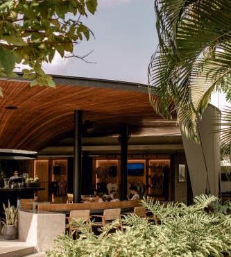 Wave House Boutique Surf Retreat - Adults Only in Canggu