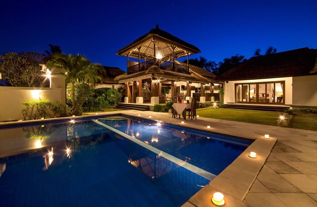 3 Bedroom FAMILY VILLA 10min walk from Jimbaran beach