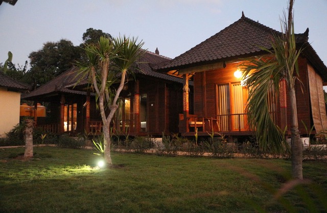 D'Muncuk Huts Lembongan