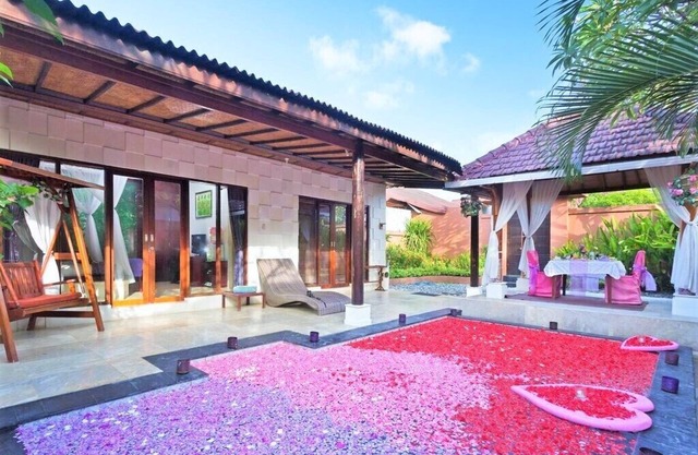 Unforgetable Romantic Pool Villa In Kuta in Kuta