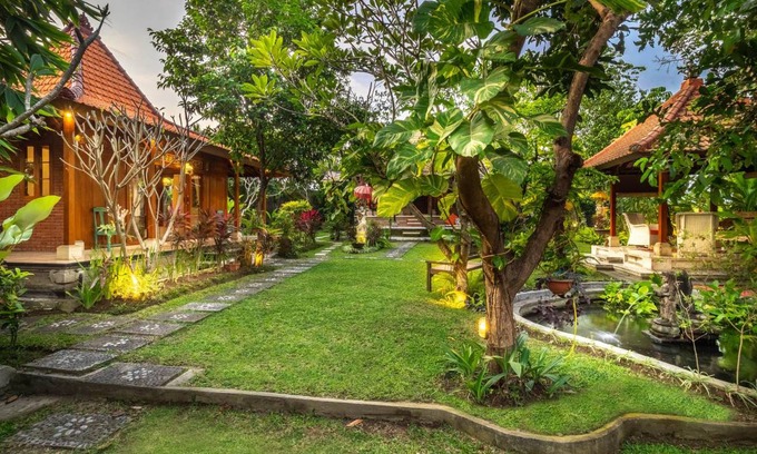 Sukawati Resort | 120 m² Resort ∙ 4 guests
