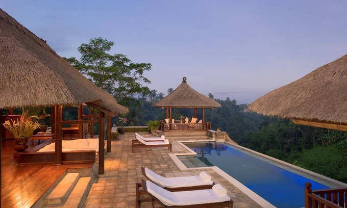 Melayang Villa | 550 m² Villa ∙ 4 bedrooms ∙ 12 guests