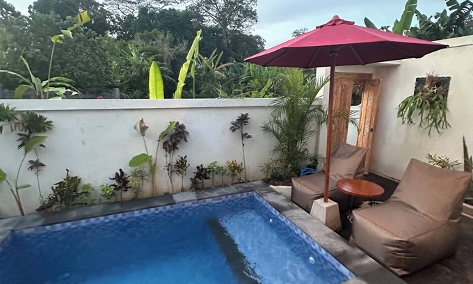 Kutuh Villa | Charming 1 bedroom private pool villa, living room and kitchen in southern Bali
