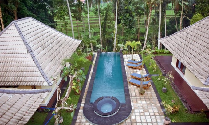 Melayang Resort | Villa Junjungan Resort Pool & Spa