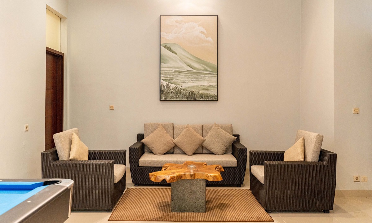Bandung Villa | Jasmine Cozy Villa 3 BR Heated Pool and Billiard