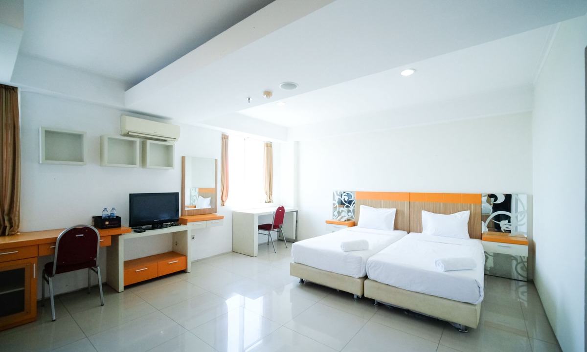 Siwalankerto Apartment | Strategic Studio Apartment At High Point Serviced