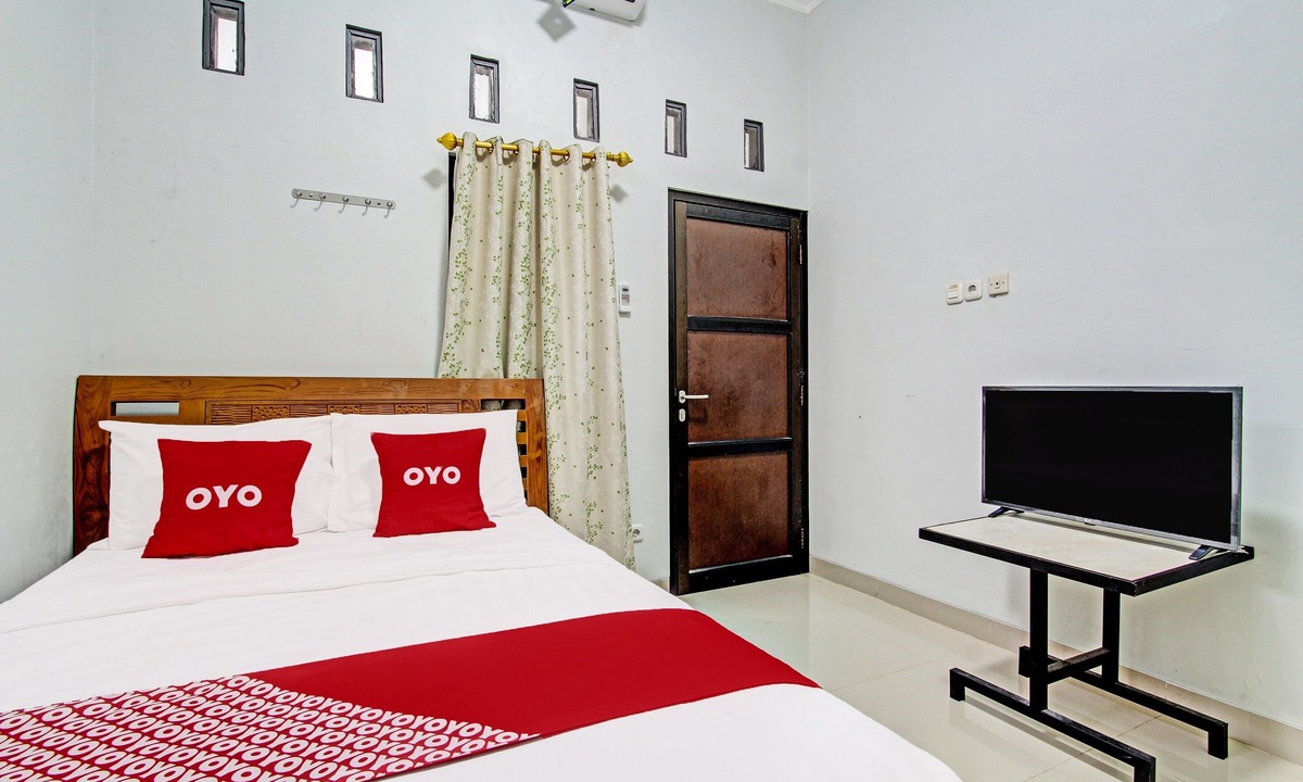 Temon Hotel | OYO 92071 Yusman Homestay Syariah