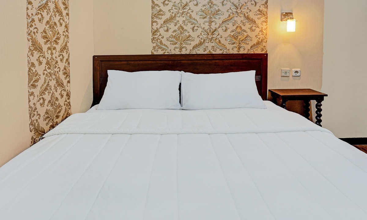 Poncokusumo Hotel | Capital O 92228 Cozy Bromo Homestay