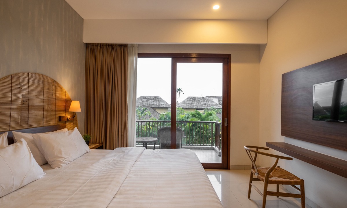 Petitenget Hostel | Cove Tevana