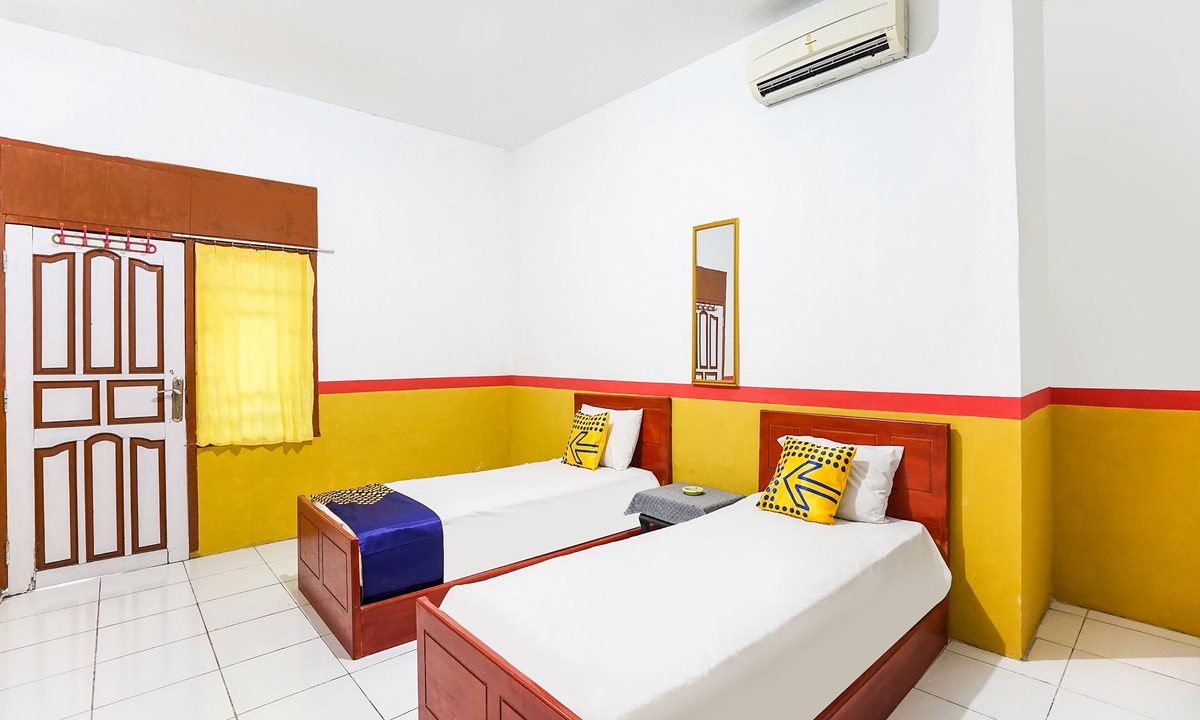 Musi Rawas Hotel | OYO 90194 Wisma Ria