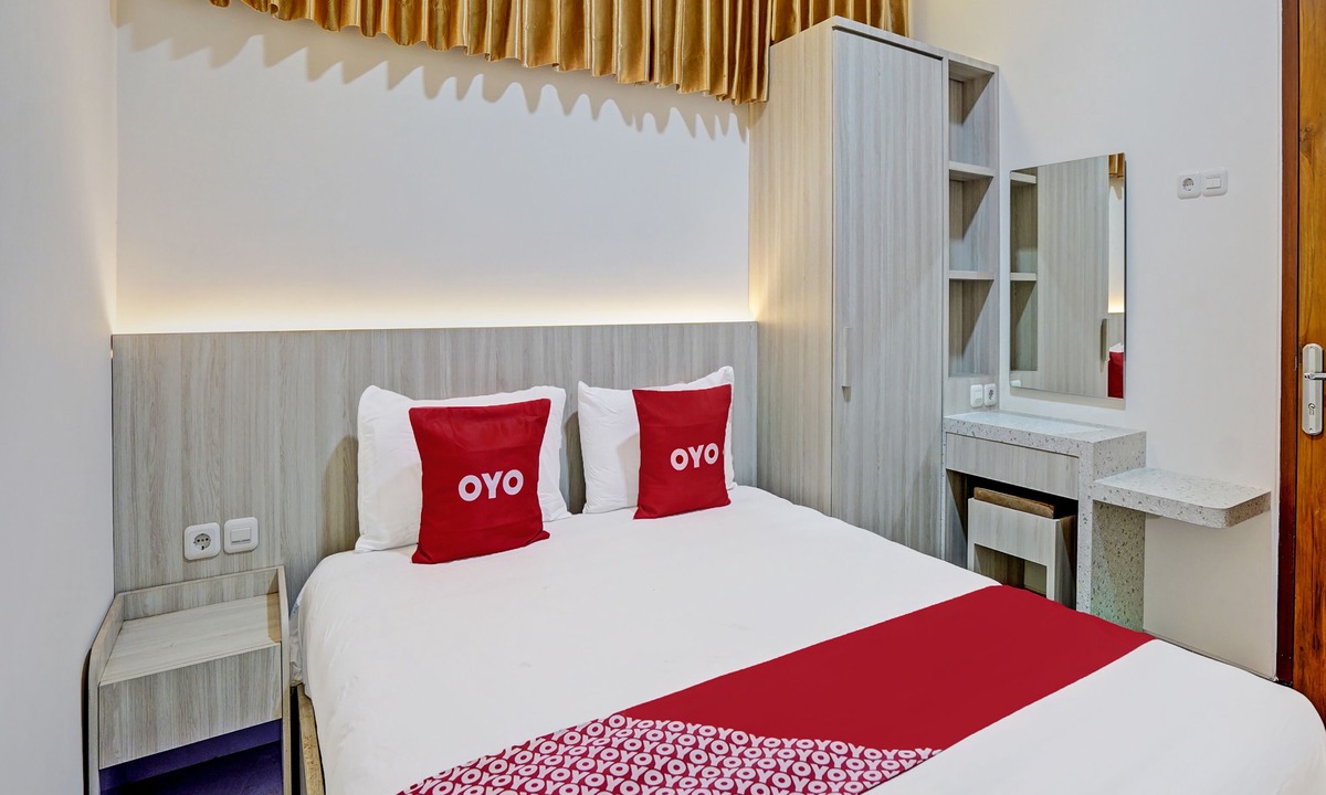 Kalipuro Hotel | OYO Ipeda Family Residence 2