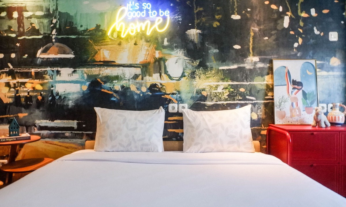 Surabaya Apartment | Exquisite 1Br Apartment At Puri Mas