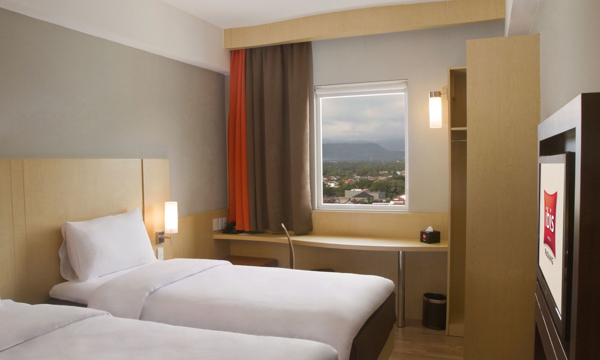 Padang Hotel | ibis Padang Hotel