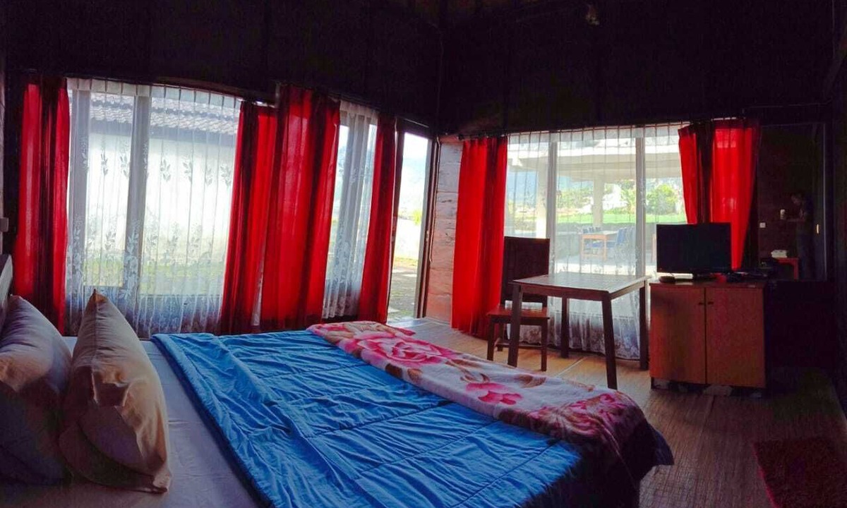 Kedisan Hotel | Astradana Hotel & Restaurant