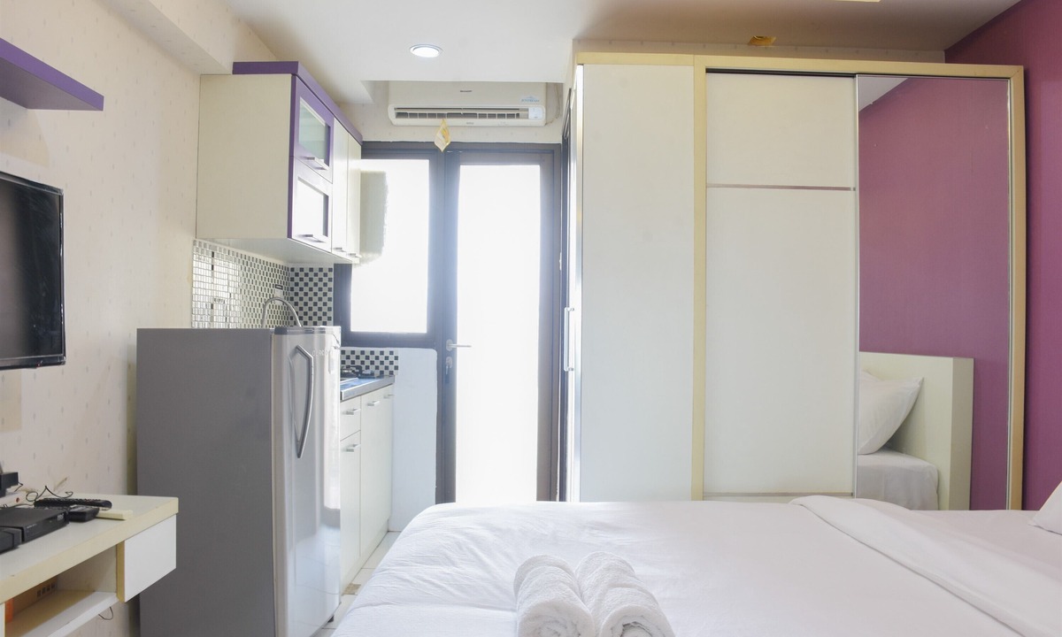 Kebagusan Apartment | Homey and Simply Studio Room at Kebagusan City Apartment