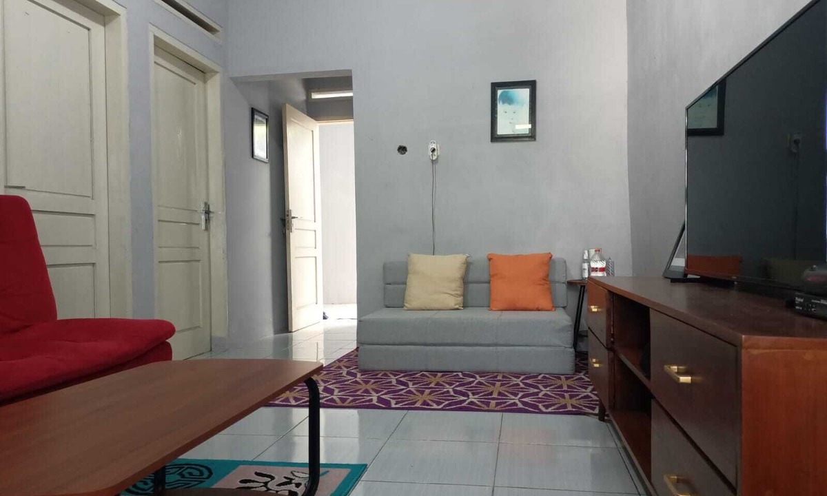 Karamat Wangi House | ADK Papandayan Homestay & Tour