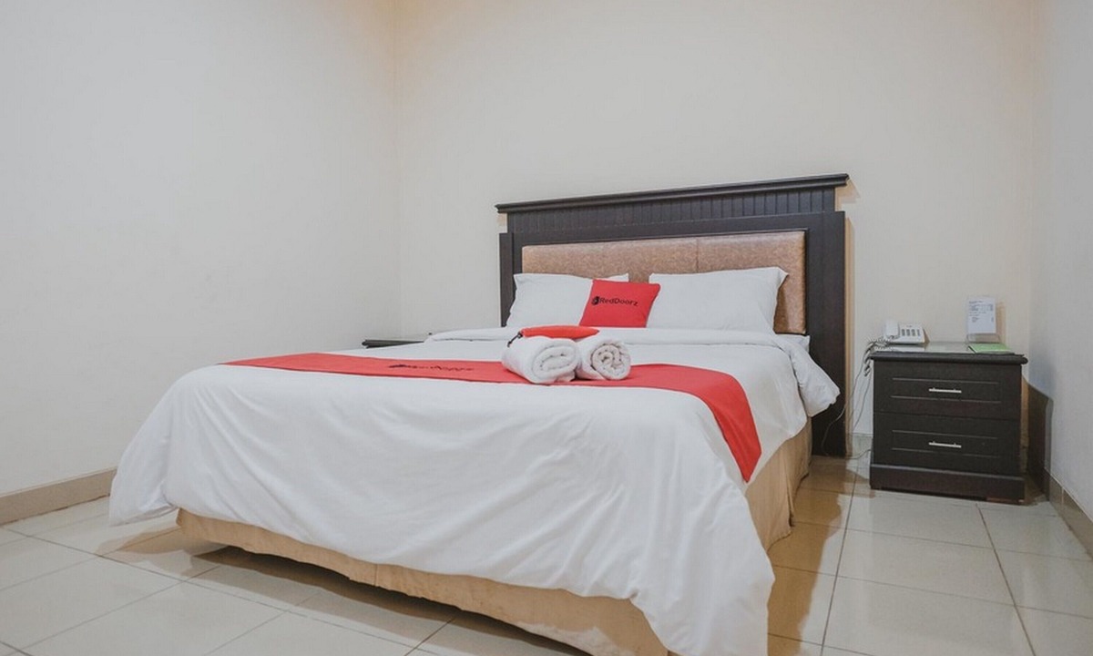 Jambi House | RedDoorz Premium @ Jalan Pal 10 Jambi