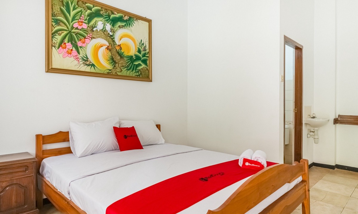 Malang Hotel | RedDoorz Syariah near Gor Ken Arok