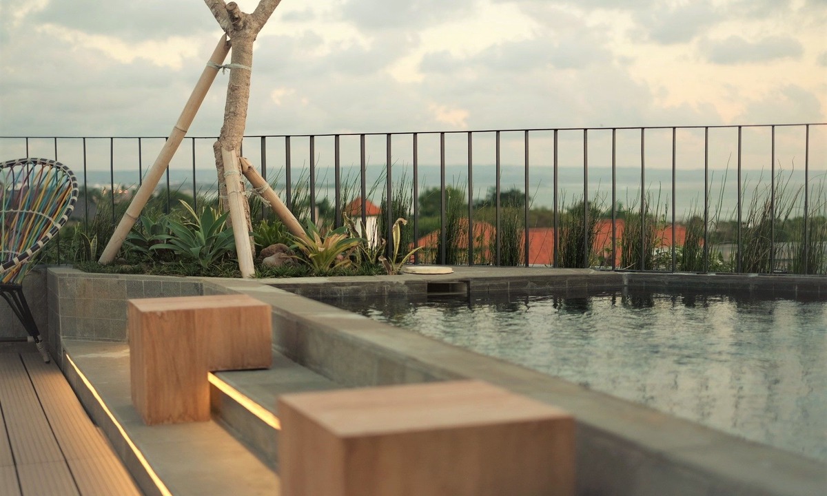 Legian Hotel | Borough Capsule Hostel Bali
