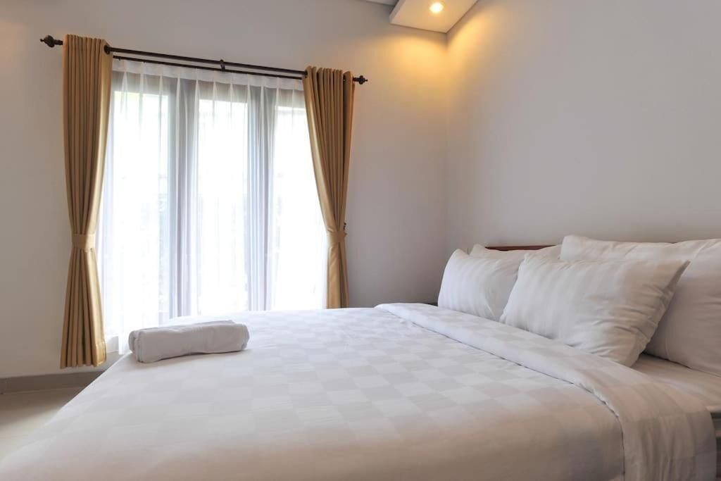 Kutuh Hotel | UmahOde