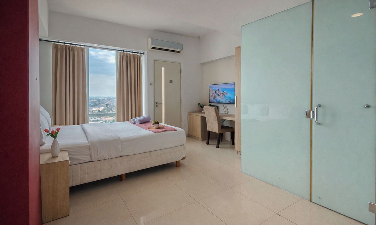 Siwalankerto Apartment | Cozy Living Studio At The Square Surabaya Apartment