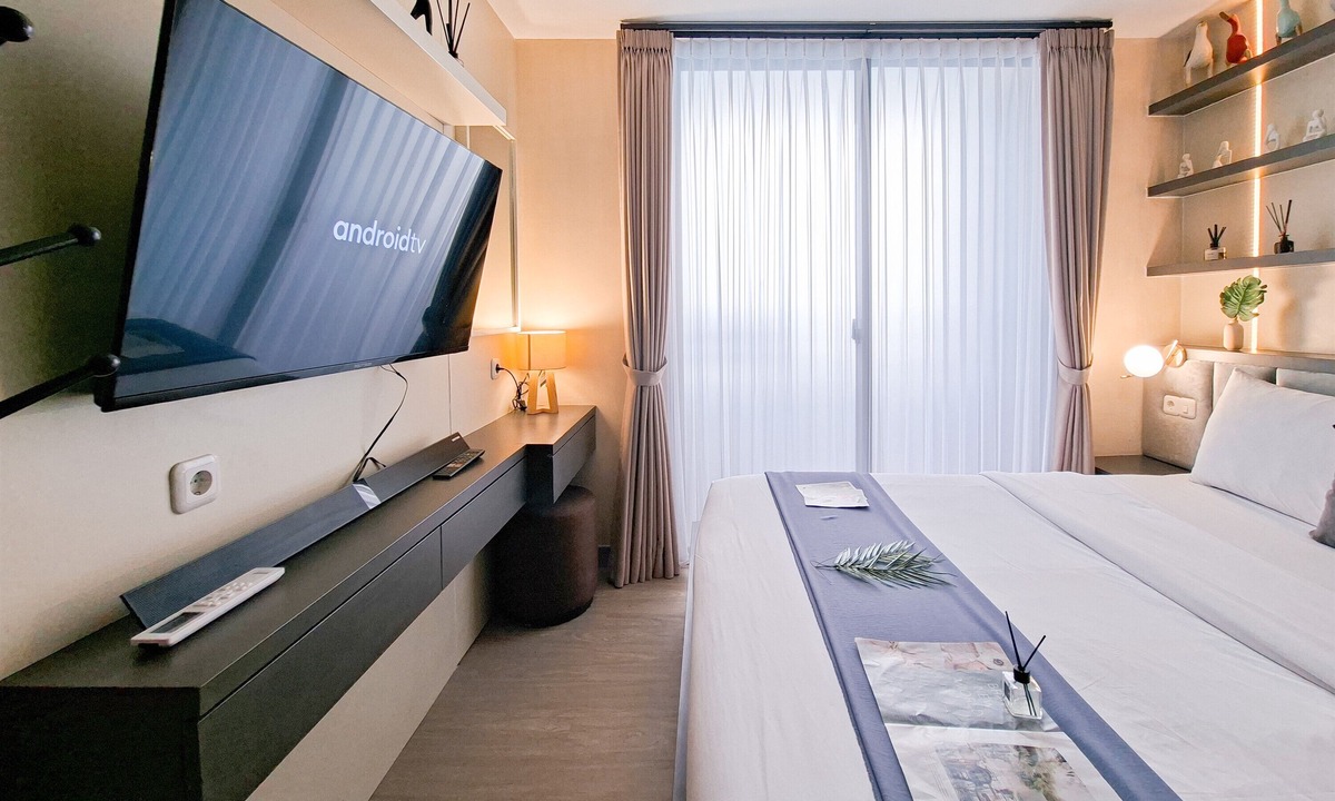 Panunggangan Utara Apartment | Strategic Studio At Apartment Collins Boulevard