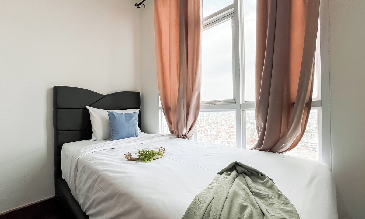 Chinatown Apartment | Spacious And Comfortable 3Br Apartment At Lucky Tower Residence