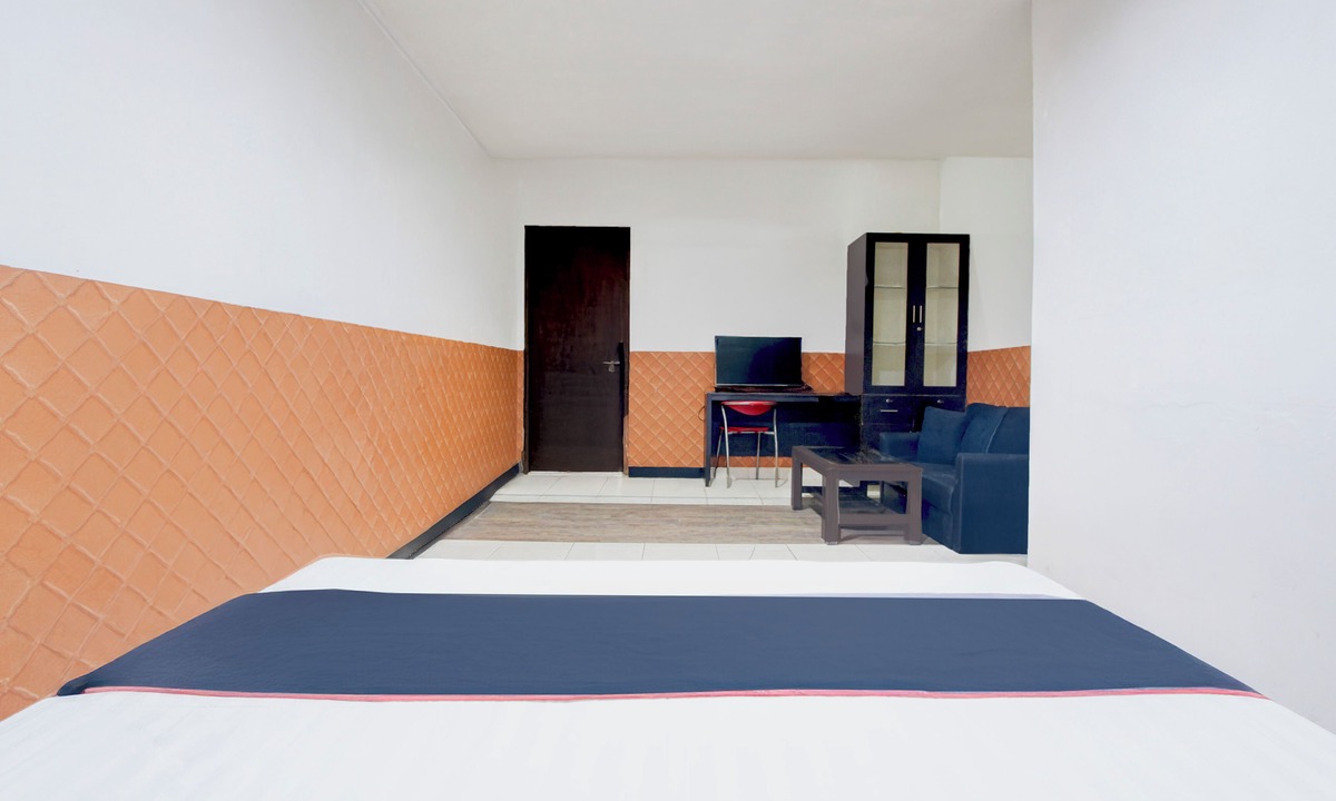 Tegal Hotel | Hotel O Mega Inn Guest House