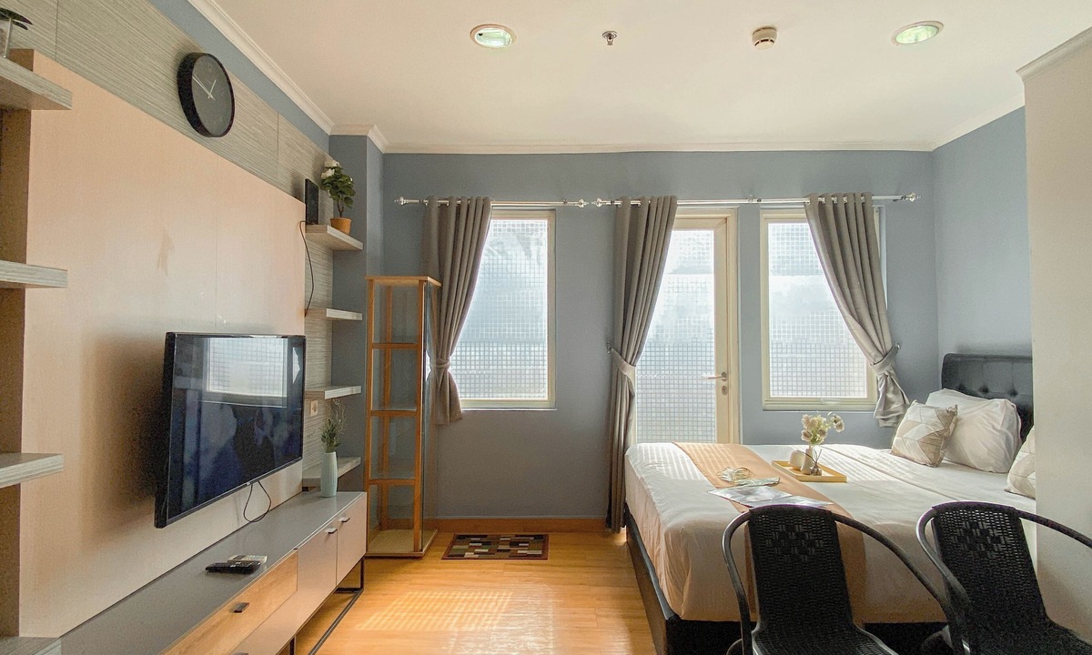 Citaringgul Apartment | Warm and Cozy Studio at Sentul Tower Apartment