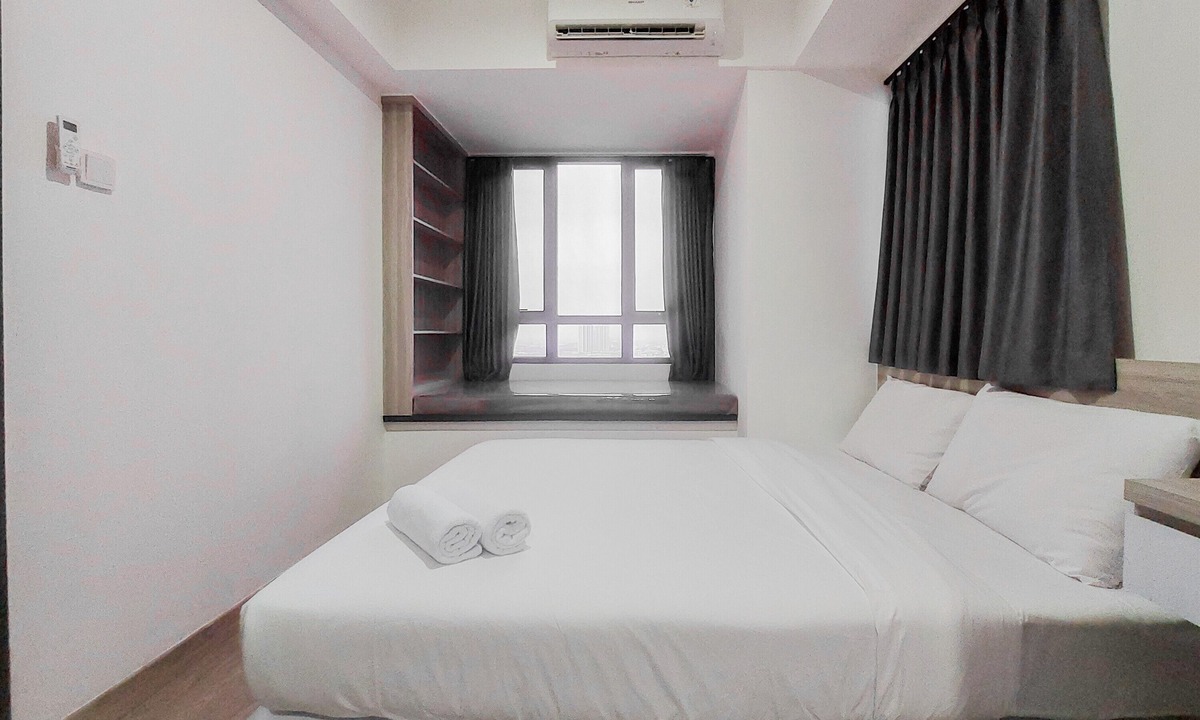 Pinang Apartment | Good And Warm 2Br At Collins Boulevard Apartment
