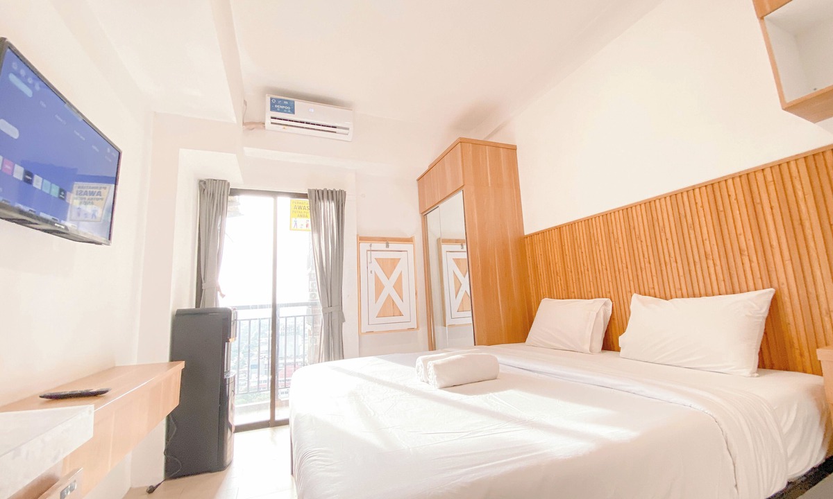 Arcamanik Apartment | Homey & Restful Studio At Tamansari Panoramic Apartment