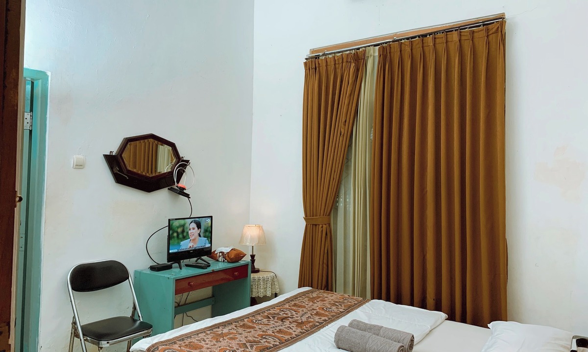Depok Hostel | Griya Cemara Homestay