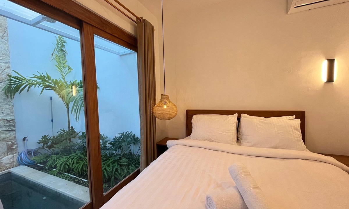 Kerobokan Villa | Della MIA