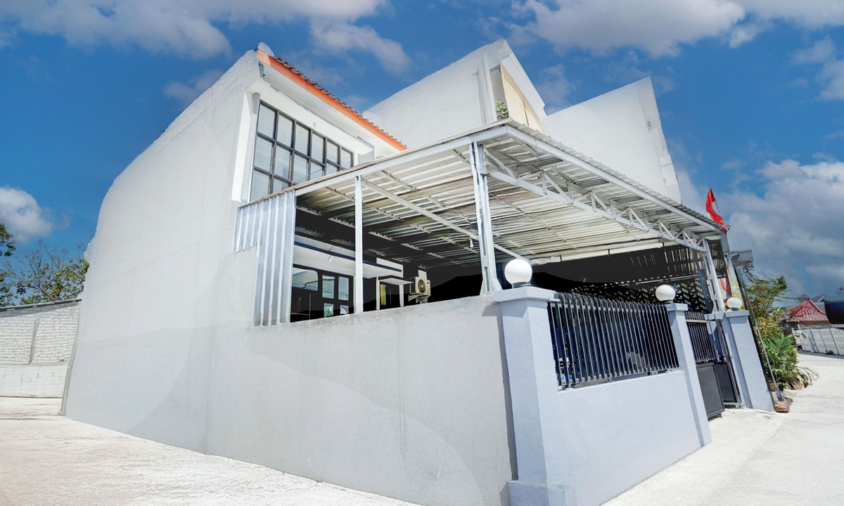 Ponorogo Hotel | Hotel O MIOXIO Syariah Kost