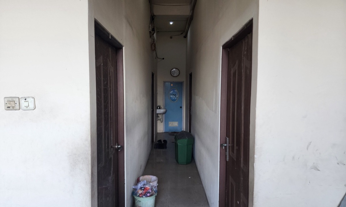 Surabaya Hotel | OYO 93863 Dv Homestay Syariah Genteng