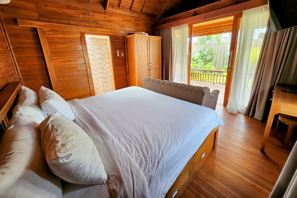 Singakerta Villa | Serene 2 Villa Bungalow Retreat with Private Pool In Ubud Countryside Setting